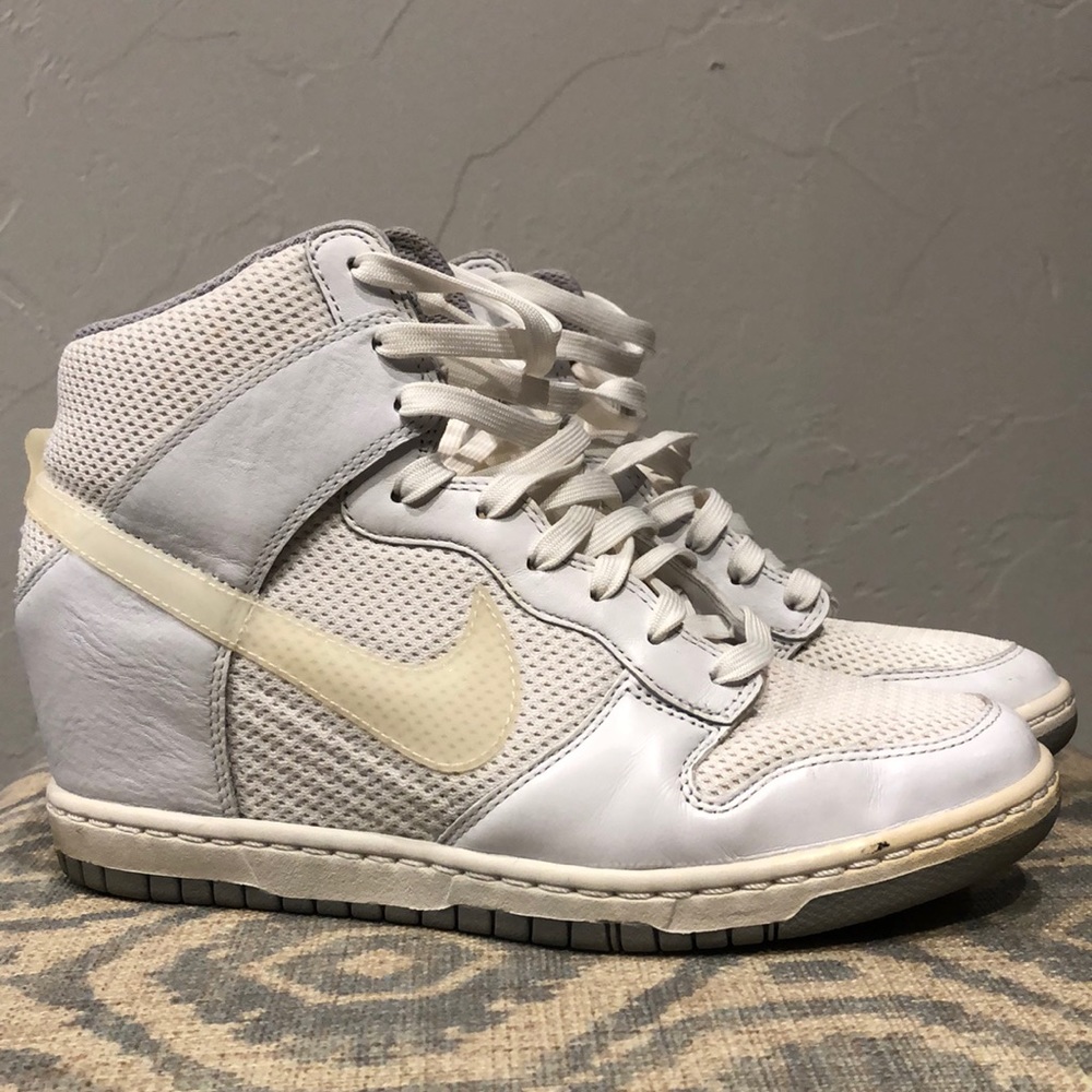 Nike wedge sneaker